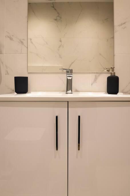A11 Pristine & Comfy Studio Near Plaka & Parthenon Athene Buitenkant foto
